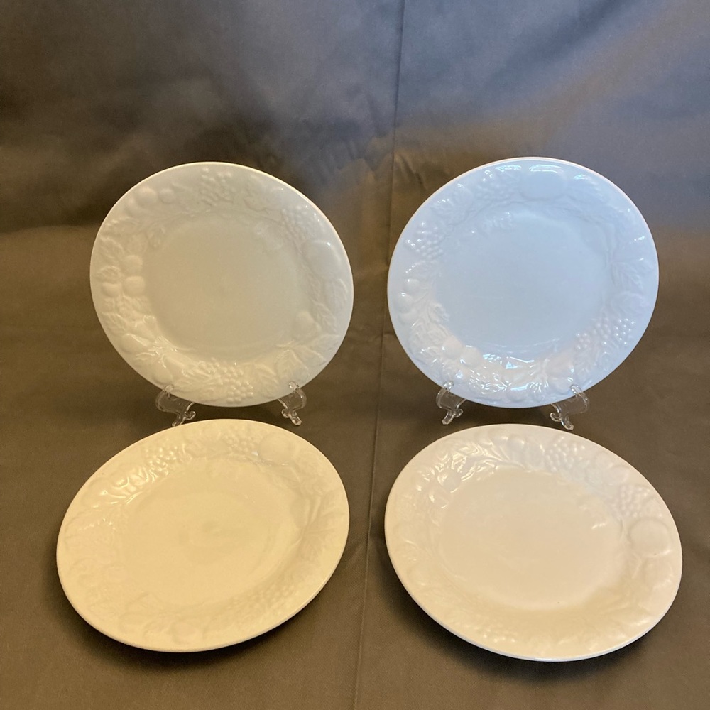 Gibson Designs Fruit Salad/Dessert Plates-Set of 4